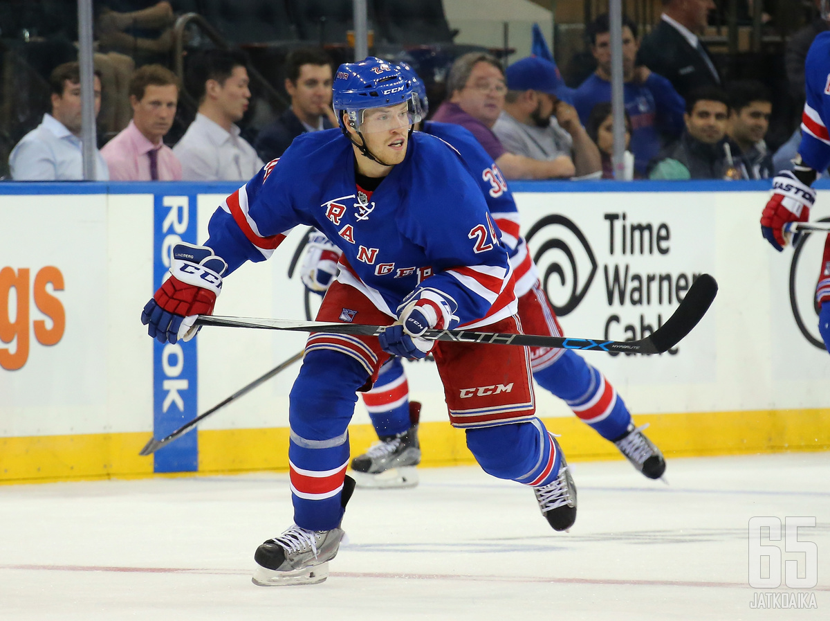 Lindberg edustaa NHL-seura Rangersia.