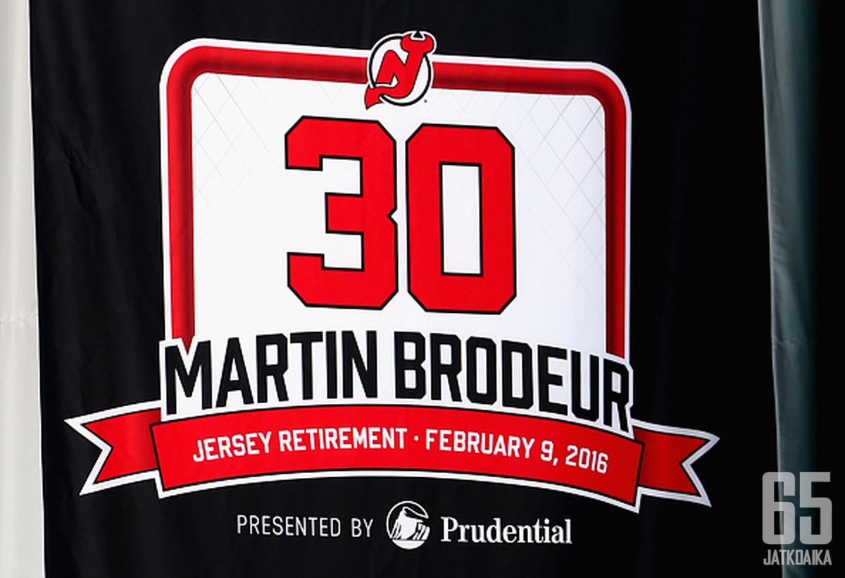 New Jersey Devils jäädyttää Martin Brodeurin pelinumeron helmikuussa.