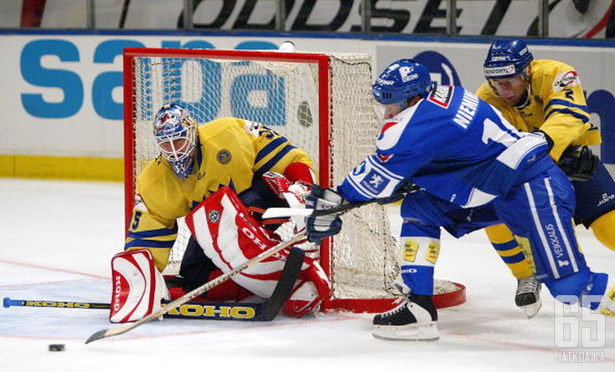 Tommy Salo oli usein Suomen turmio.