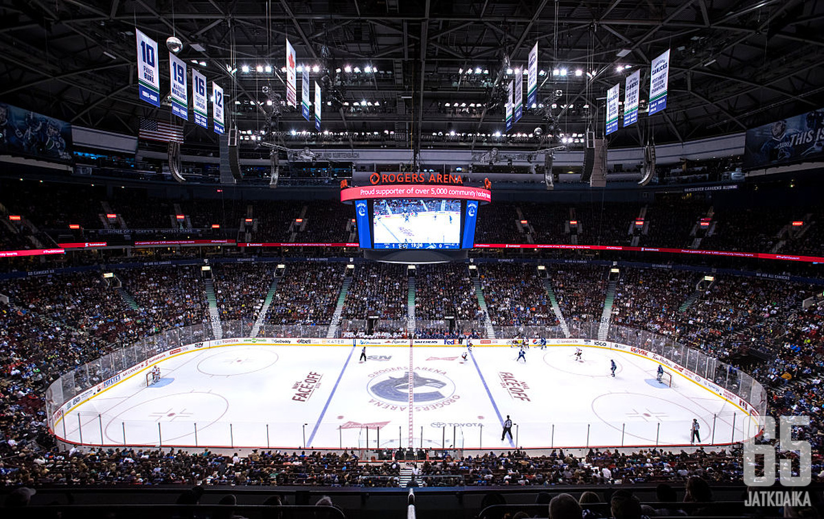 Rogers Arenalla pelaava Canucks tarvitsee uuden luotsin.