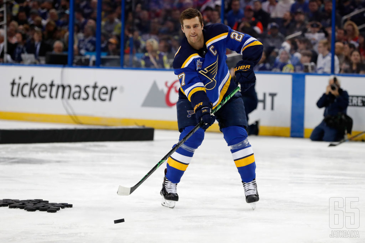 St. Louis Bluesia neljä vuotta kipparoinut Pietrangelo siirtyy Vegas Golden Knightsiin.