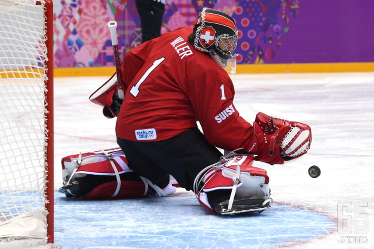 Sveitsin maalivahti Jonas Hiller pelasi jo toisen nollapelinsä Sotšin olympiaturnauksessa.