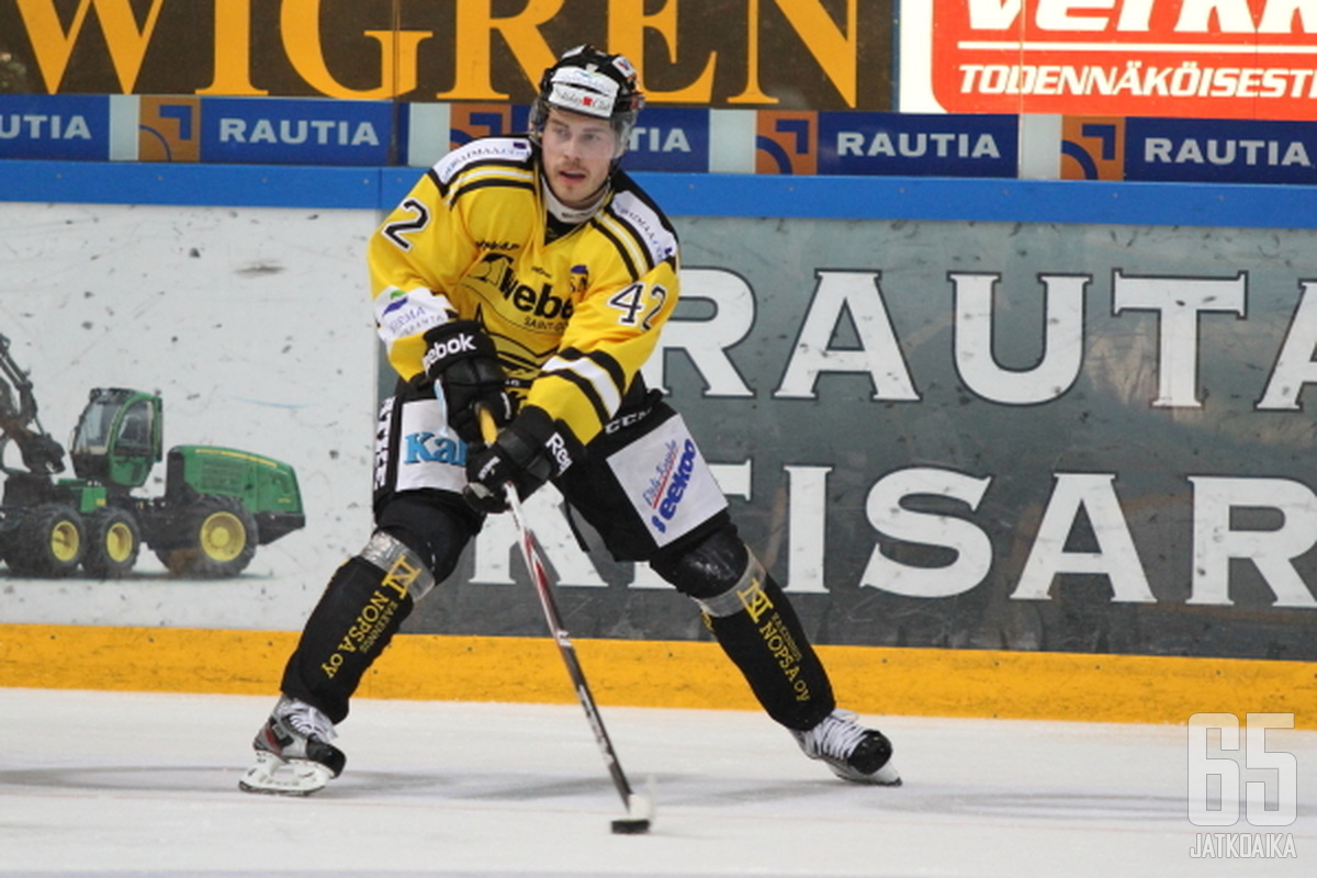 Tommi Jokinen kantaa myös ensi kaudella keltaista paitaa, mutta KalPassa.