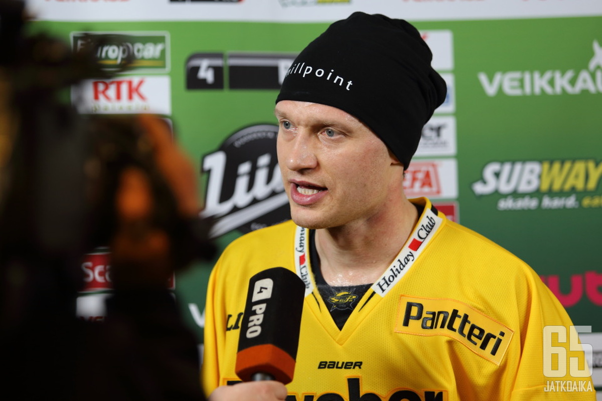 Jussi Markkasen 26 torjuntaa takasivat torjujalle nollapelin.