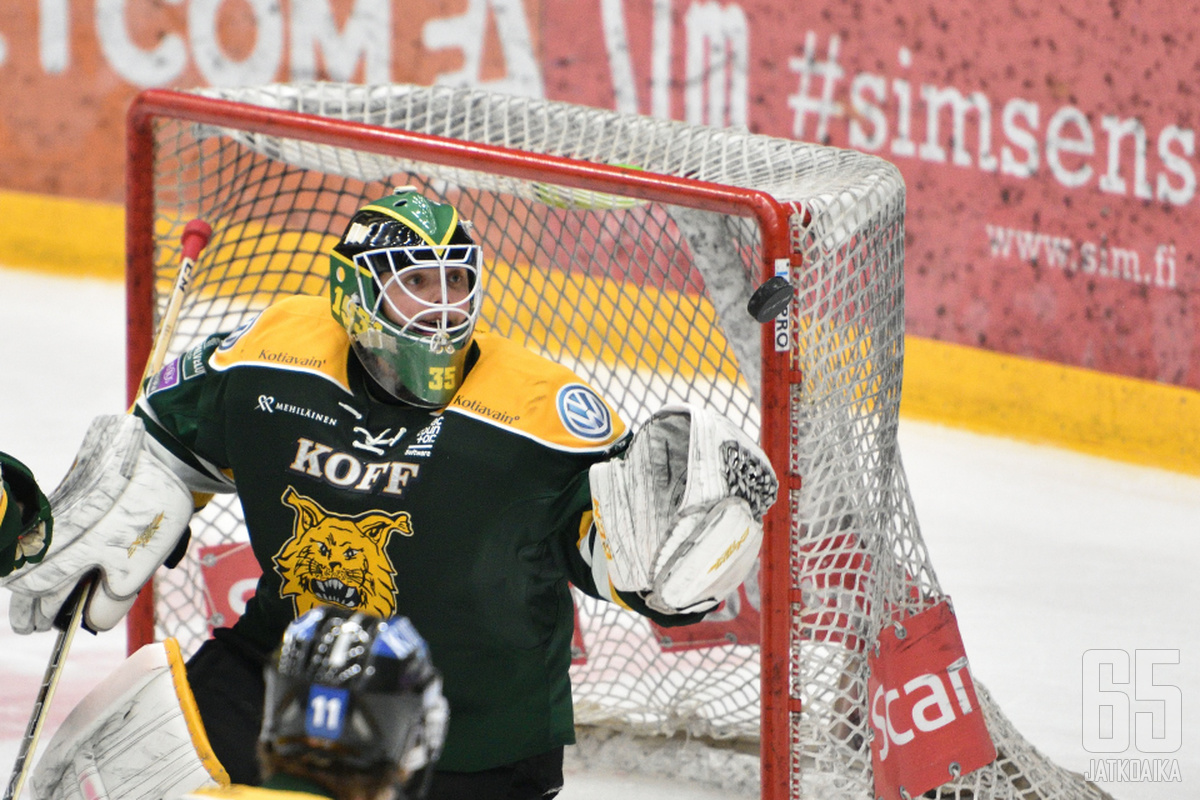 Ilveshistoriasta voi käydä katsomassa koska vaikkapa Antti Lehtonen on pelannut Ilveksessä ja tarkistaa samalla hänen nollapelinsä.