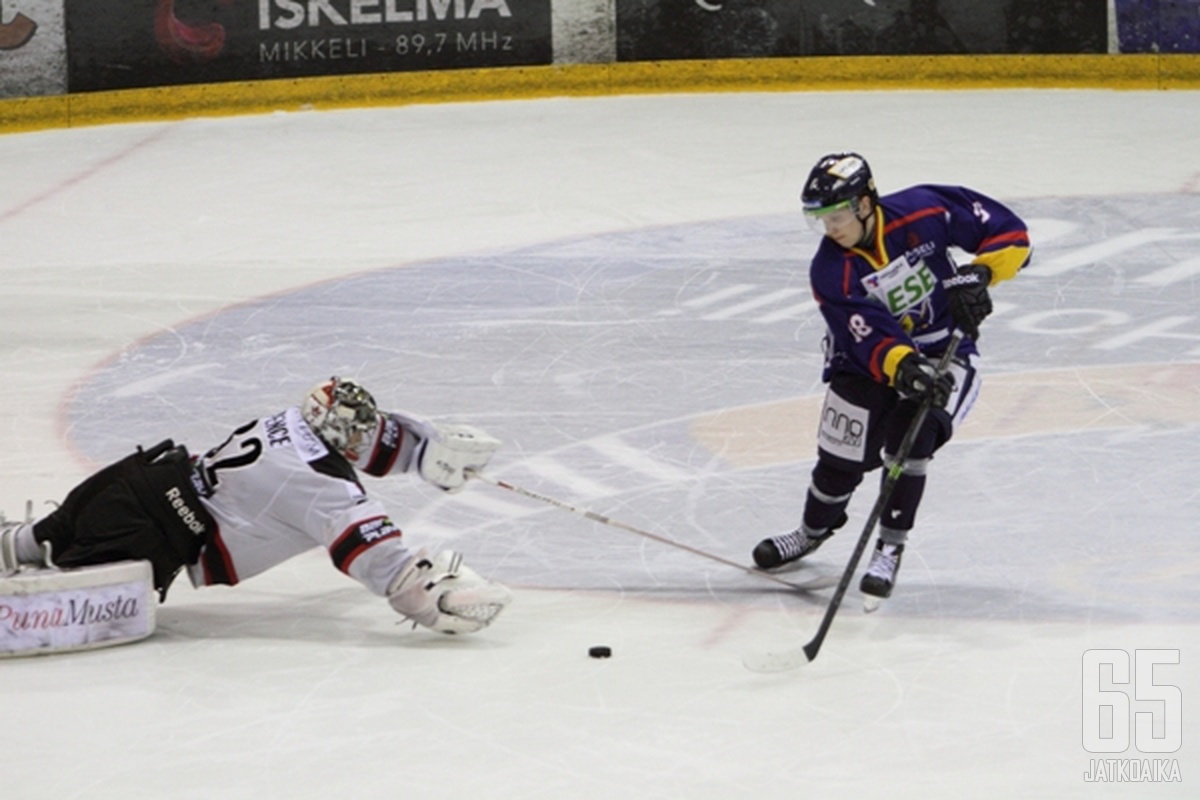 Juuso Sipola vastasi ottelun voittomaalista.
