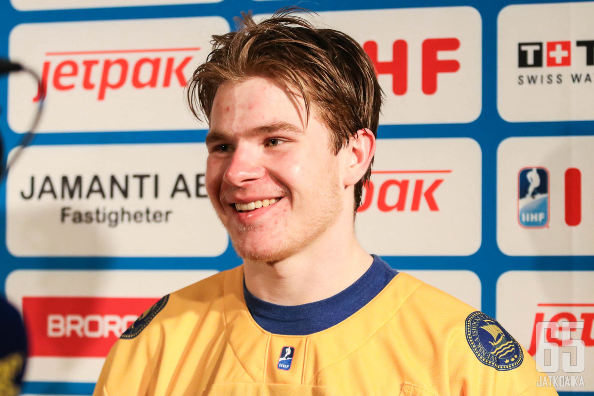 Tobias Björnfot kipparoi Ruotsin joukkuetta kohti MM-kultaa.