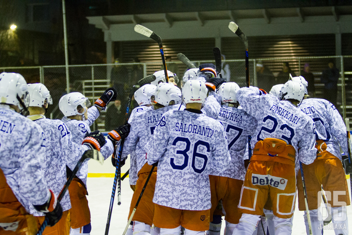 A-nuorten sarjassa sijalla 11 majaileva Tappara pääsi tuulettamaan voittoa 64 peliminuutin jälkeen.