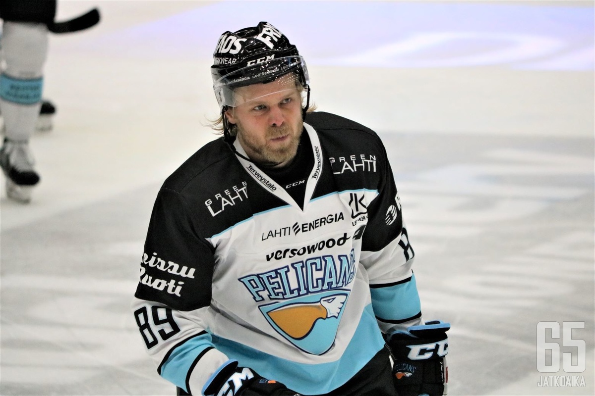 Antti Tyrväinen edusti Pelicansia viimeksi kaudella 2021–22.