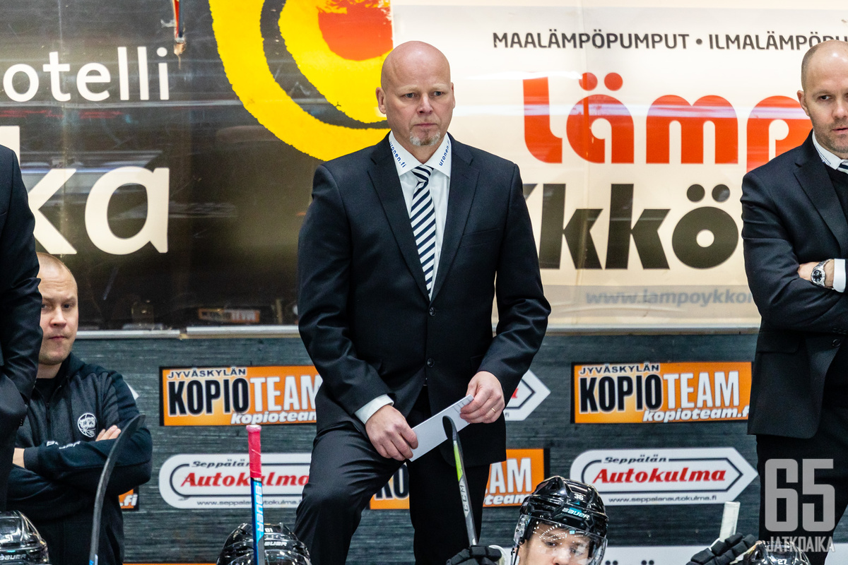 Marko Virtanen palasi Liiga-valmentajaksi puolentoista vuoden tauon jälkeen.