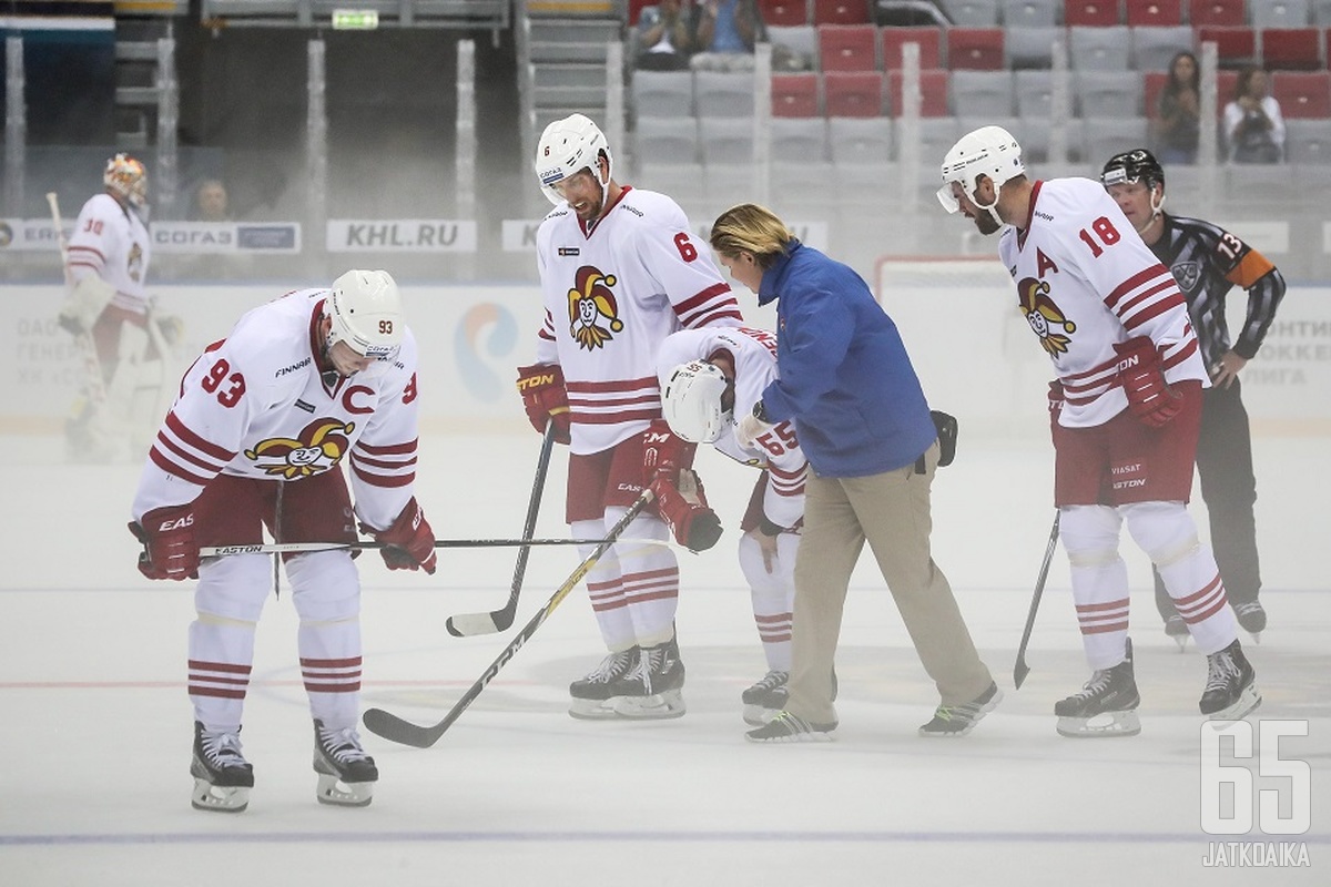 Narripakka lähtee etsimään kadonnutta virettään Pekingin savusumusta.