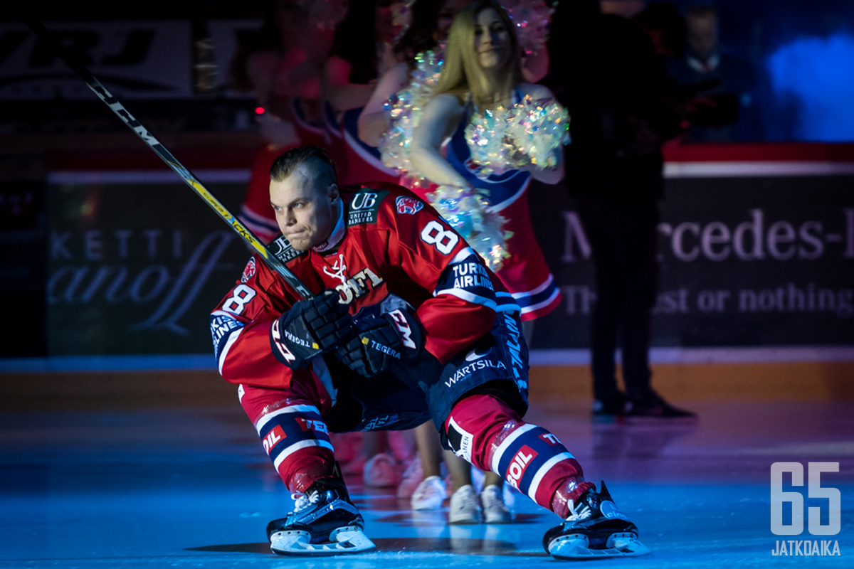 Joonas Rask on yksi harvoista viime kaudelta tutuista ydinhyökkääjistä.