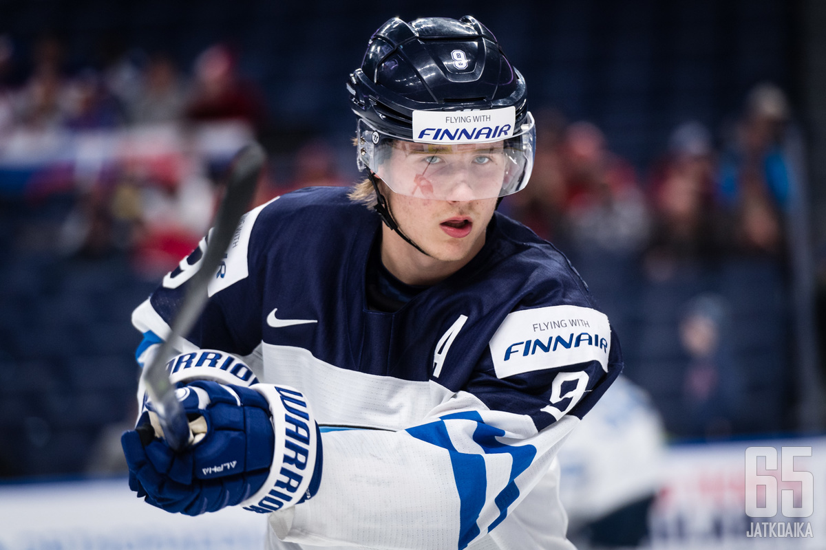 Janne Kuokkanen pelaa parhaillaan nuorten MM-kisoissa Buffalossa.