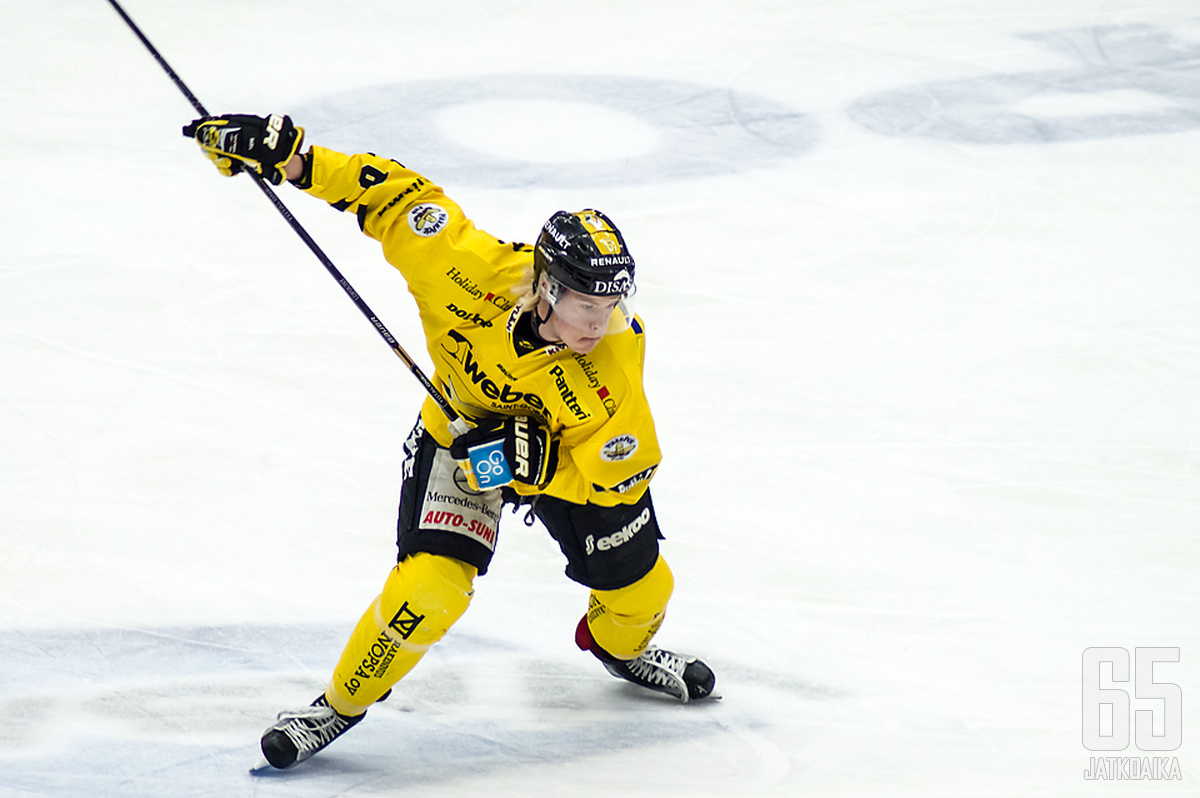 Lofquist siirtyy KHL:ään.
