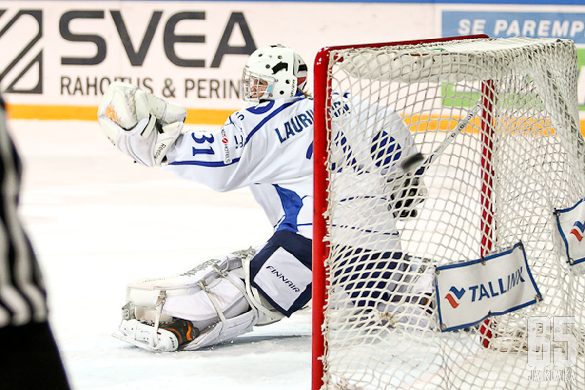 Tuore ilmestys: Laurikainen Suomi-paidassa.