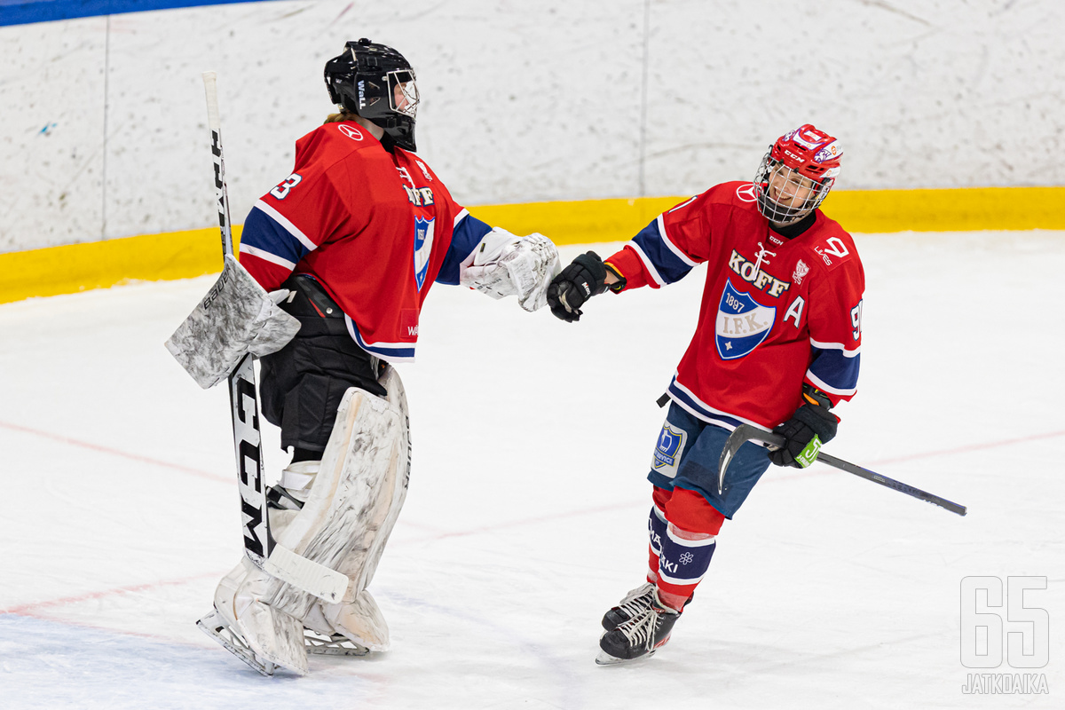 HIFK:n varakapteeni Julia Liikala oli ylpeä joukkueestaan.