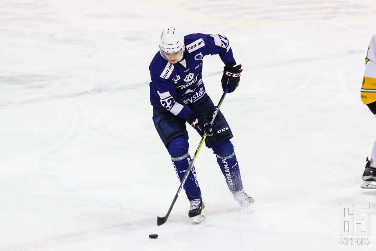Heikkinen on pelannut Mestistä tällä kaudella RoKissa.