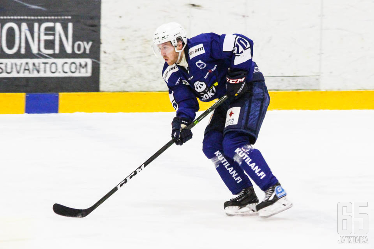 Miro-Pekka Saarelainen avasi pistetilinsä RoKi-paidasssa - saaliina komeat tehot 1+2.