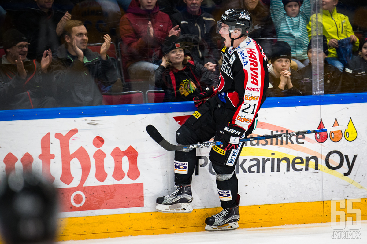 Valtteri Hotakainen on viime vuosina viilettänyt enemmän liigan puolella.