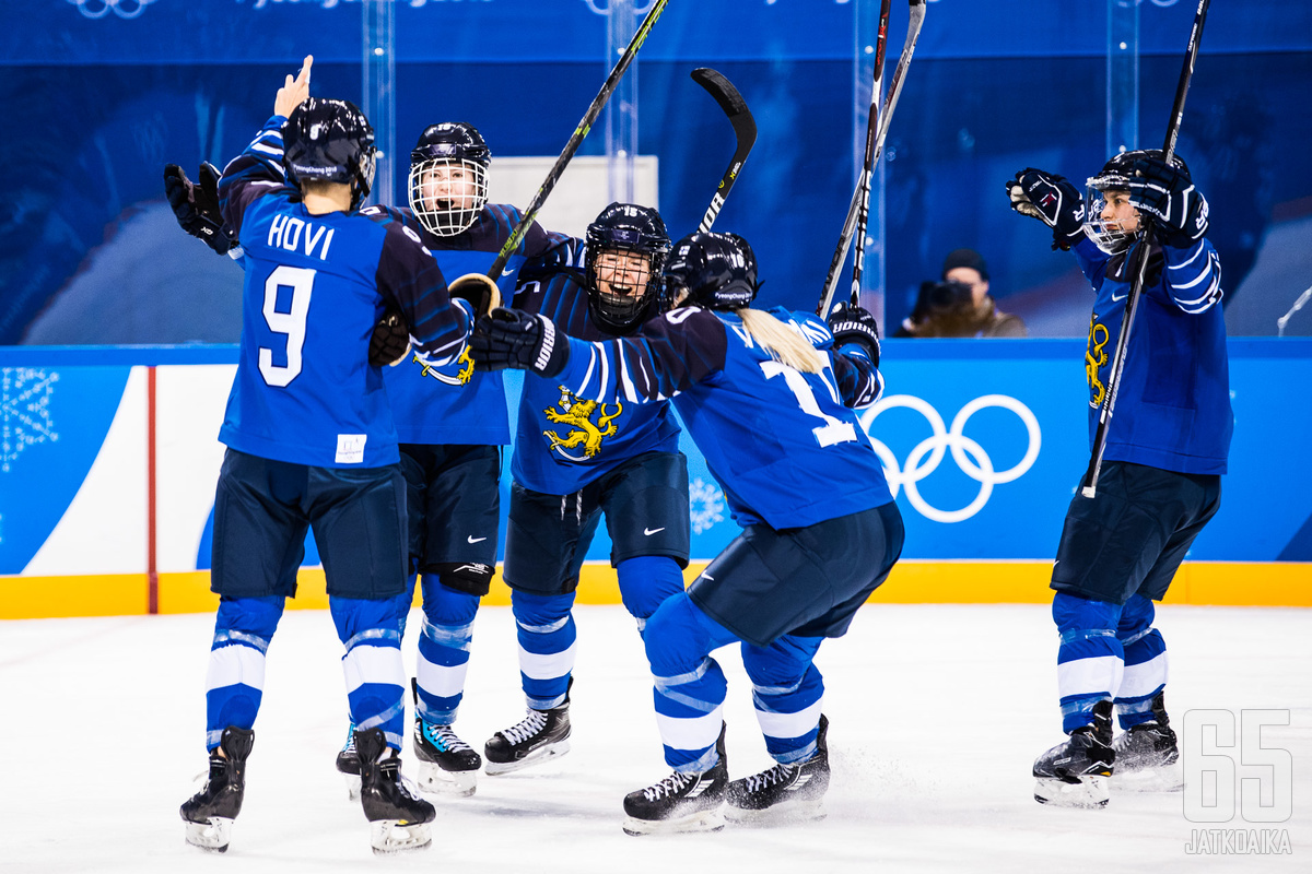 Vaikka Suomi ei pääsisi alkulohkossa juhlimaan maaleja, niin puolivälierä odottaa joka tapauksessa.