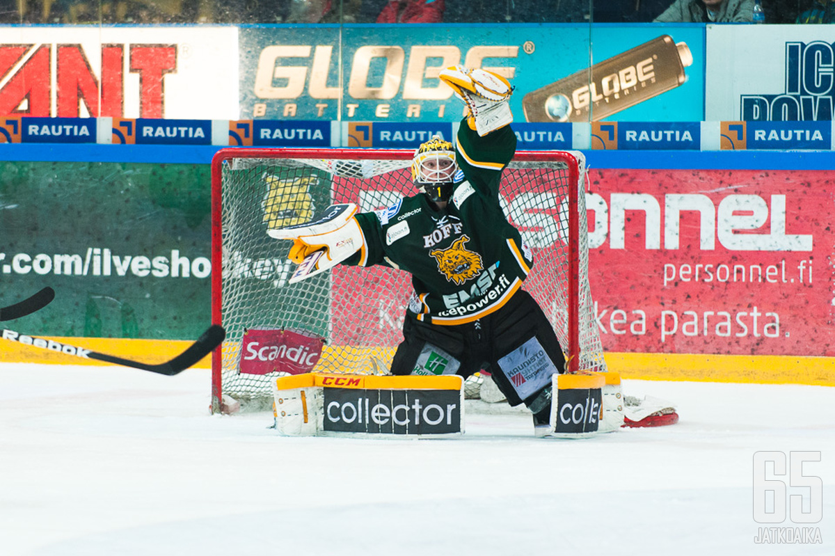 Joonas Korpisalo pelasi kevätkauden Ilveksen paidassa.