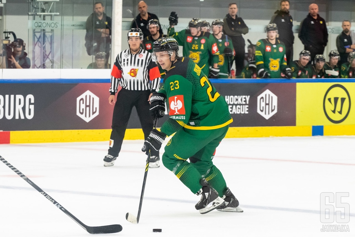 Jyrki Jokipakan mielestä CHL-ottelut valmistavat hyvin joukkuetta alkavaan Liiga-kauteen.