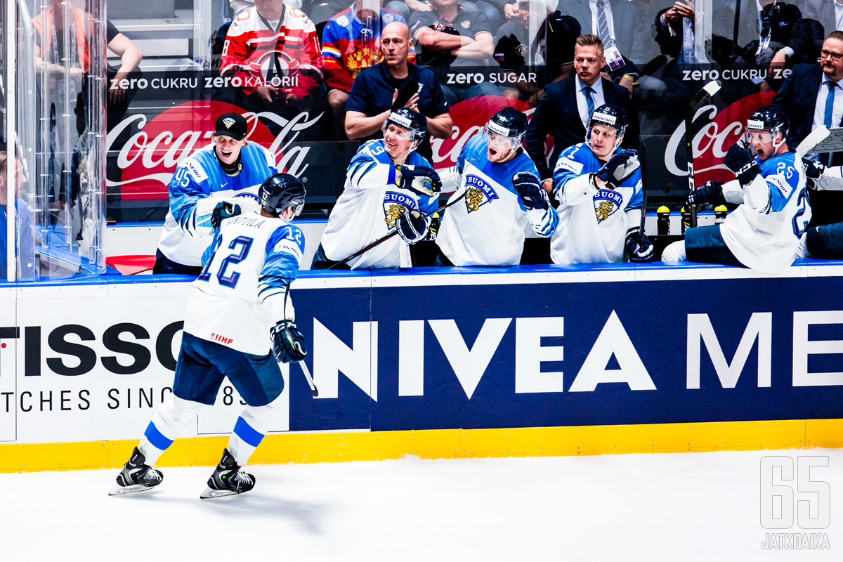 Karjala-turnaukseen on valittu runsaasti pelaajia kevään maailmanmestarijoukkueesta.