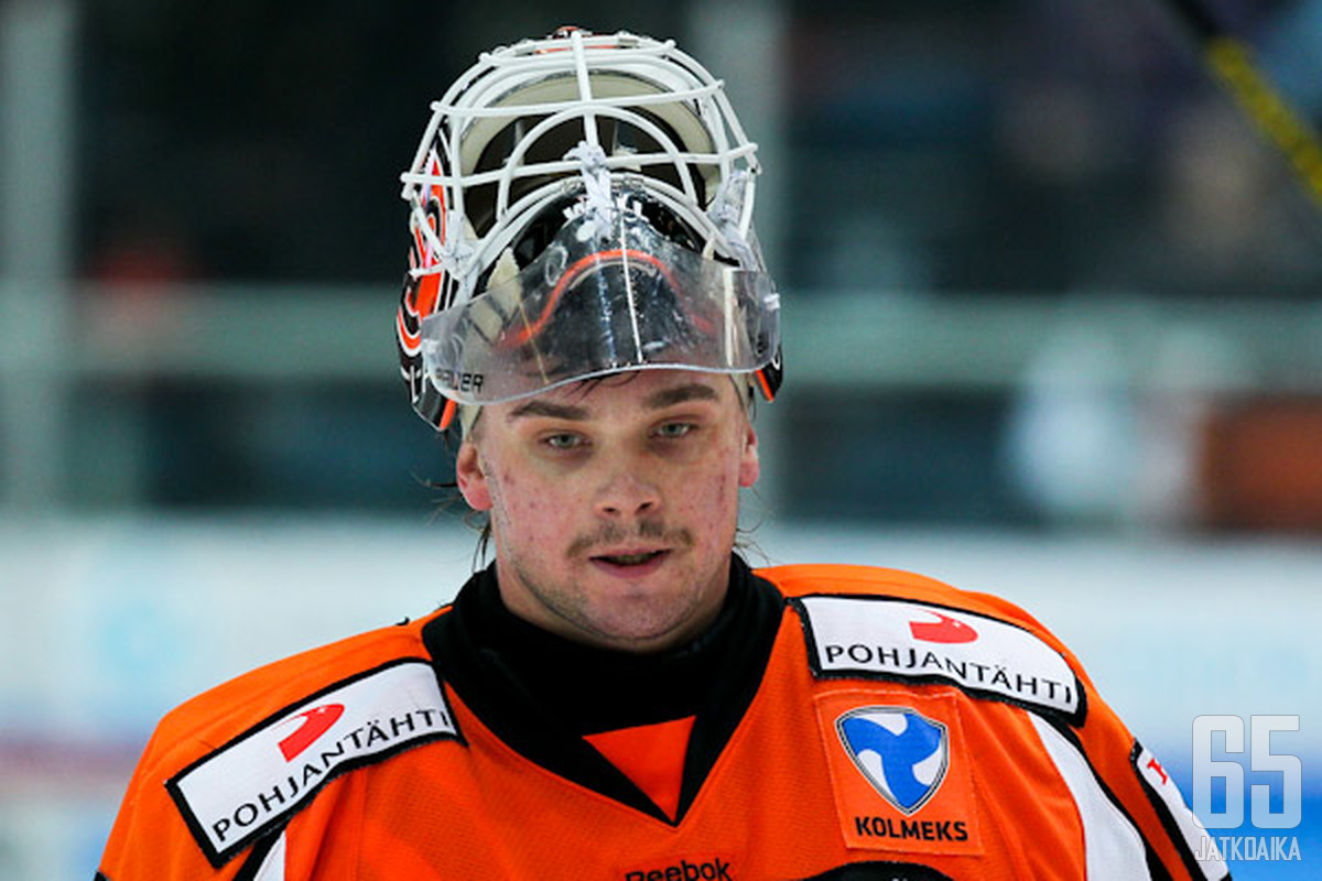 Järvinen torjuu ensi kaudella KHL:ssä.