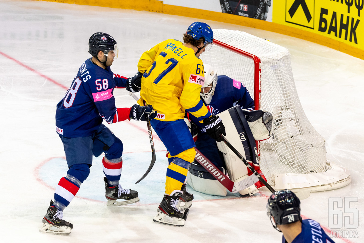 Yli 600 ottelua NHL:ssä pelannut Rickard Rakell on ehtinyt voittaa myös MM-kultaa Ruotsin paidassa.
