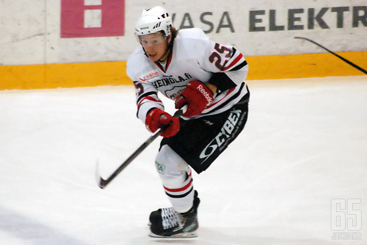 Häkkinen viiletti peliittapaidassa viimeksi kaudella 2013-2014.