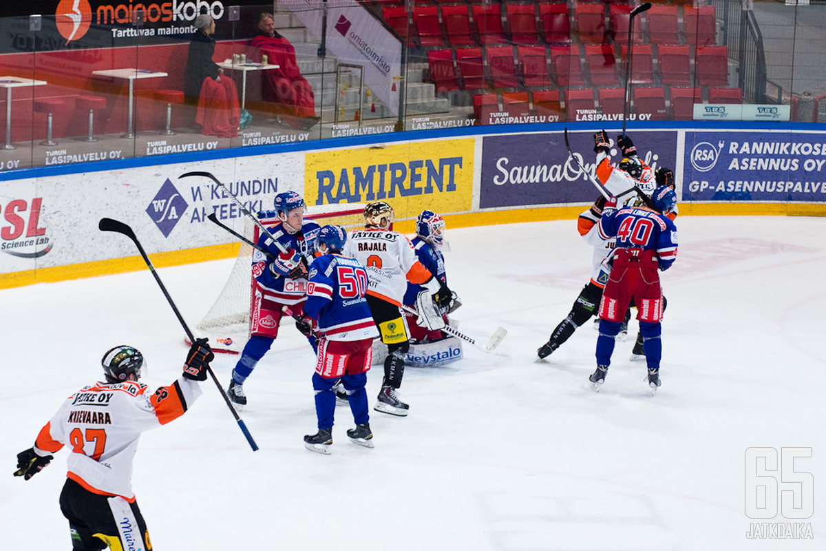 KooKoon on pakko saada maalintekonsa toimimaan torstaina.