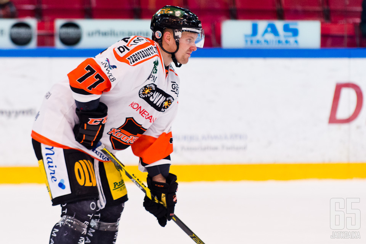 Jarno Lippojoki pelaa elämänsä kautta Kouvolassa.