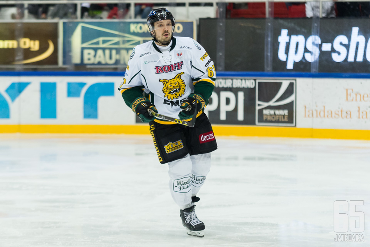 Jaatinen pelasi osan viime kaudesta Ilveksessä.