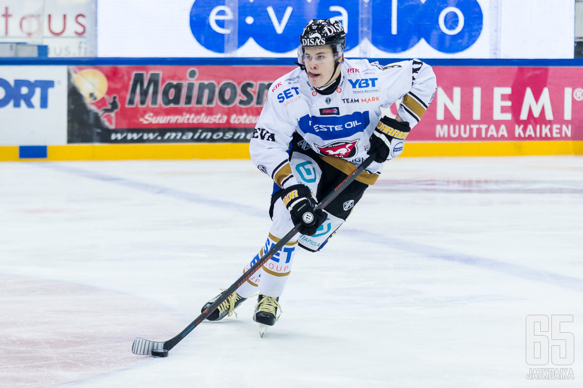 Hyökkääjä Jesse Puljujärvi päätti palata NHL:stä Kärppien paitaan − ainakin toistaiseksi.