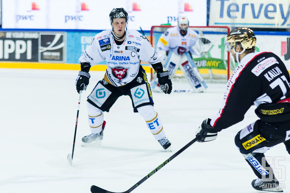 Kärppien kapteeni Lasse Kukkonen pelasi lauantaina erinomaisen ottelun.