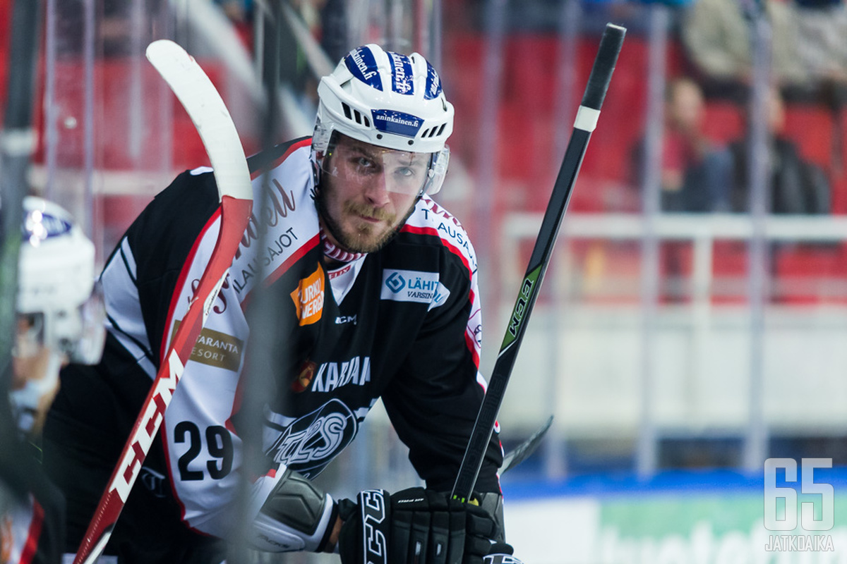 Virtanen edustaa TPS:ssa pelaajia parhaassa iässä.
