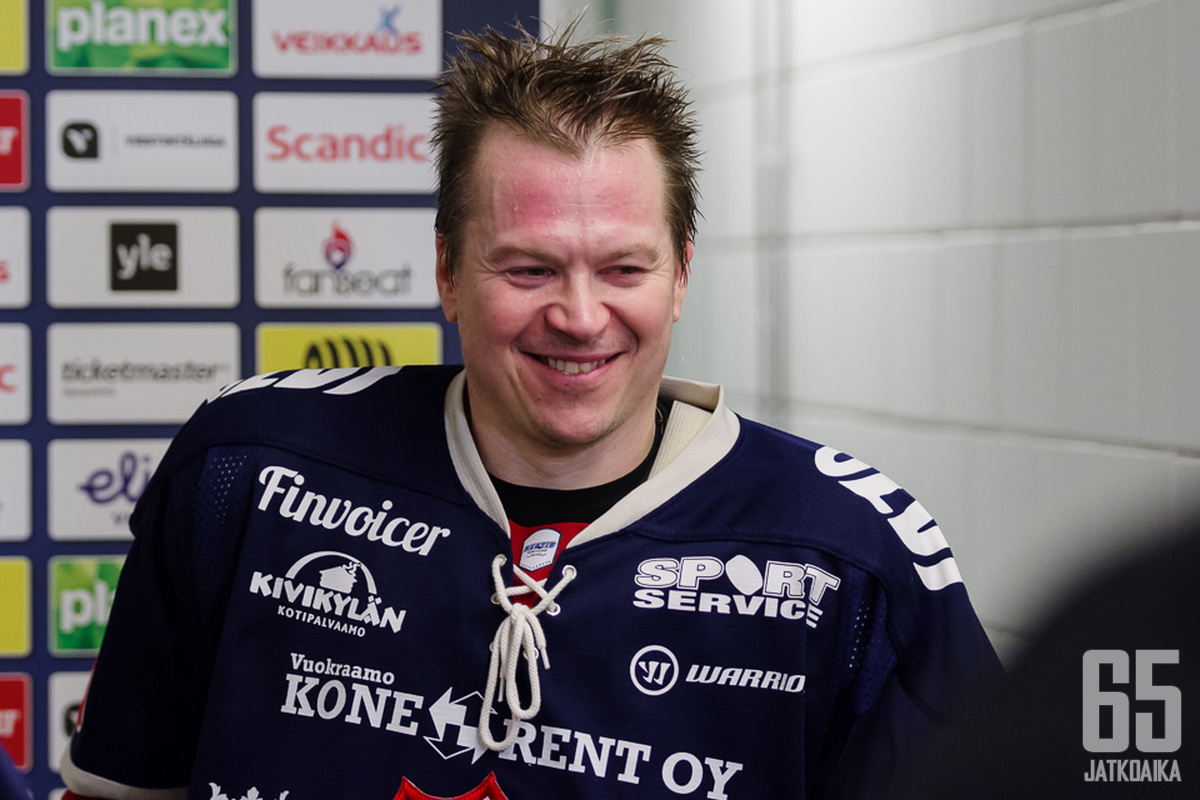 Petteri Nummelin on viimeistellyt pudotuspeleihin tehot 3+4. 