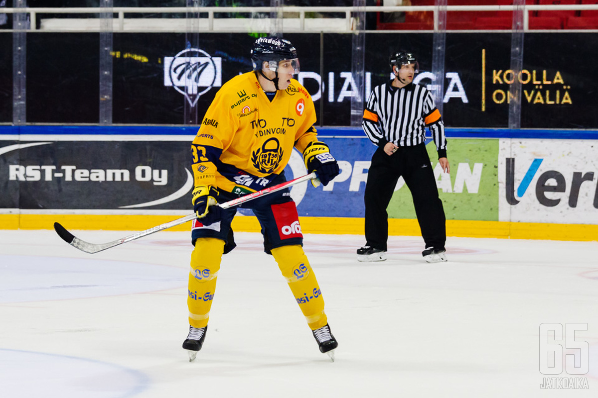Janne Väyrynen pelasi kuluneella kaudella Lukossa ja KeuPassa.