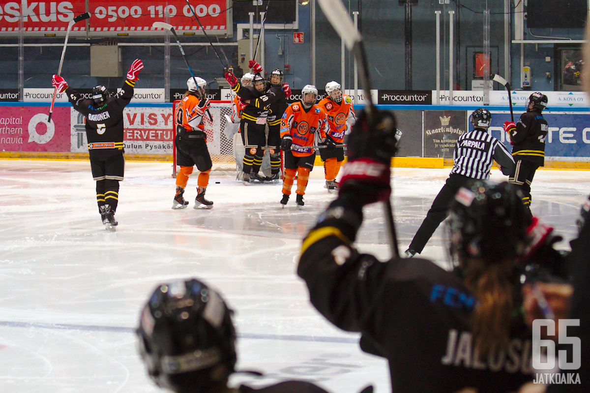 Kärpät selvitti tiensä naisten SM-sarjan finaaleihin.