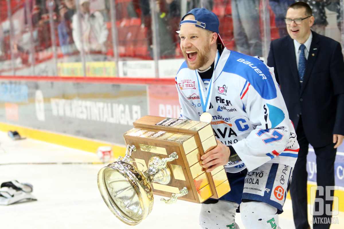 KeuPan Markus Jokinen oli pelaajien äänestämä sarjan paras pelaaja.