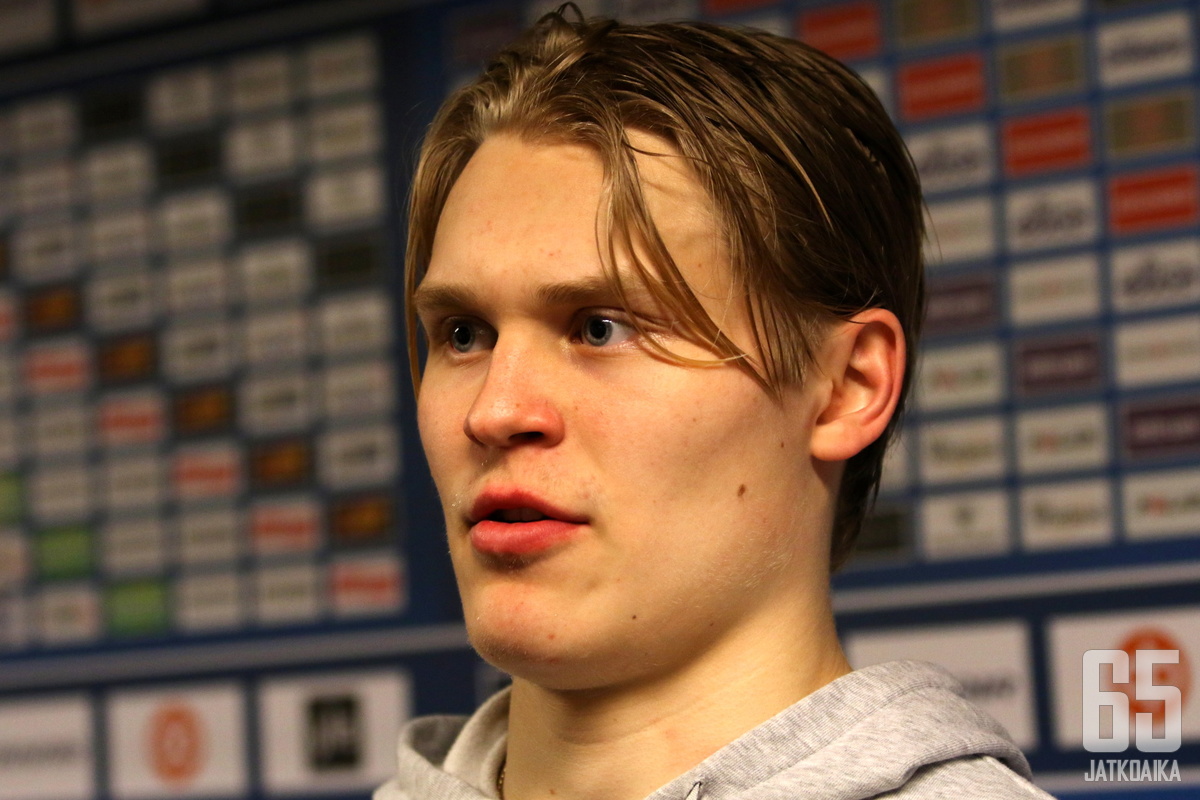 Kasper Björkqvistin NHL-debyytti alkoi komeasti.