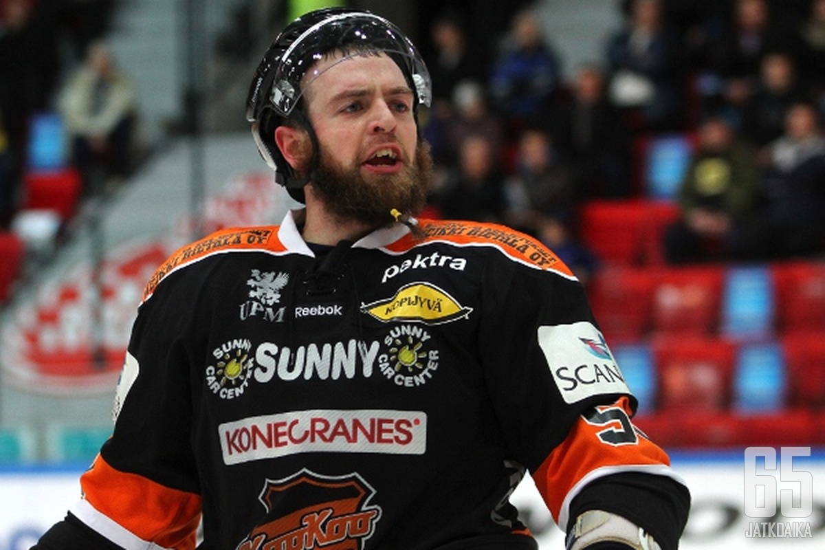 Nickerson pelasi viimeksi Suomessa kaudella 2012-13.