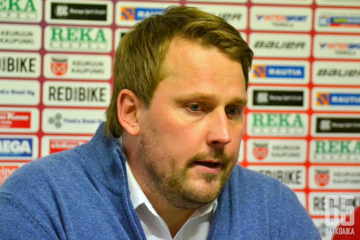 Antti Pennanen nähdään ensi kaudella Liigassa HPK:n päävalmentajana.