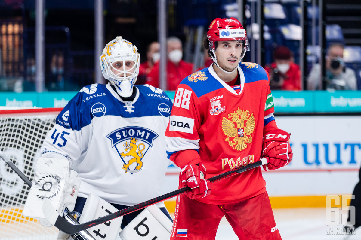 Leijonien maalilla on taas tänään ruuhkaa, kun Venäjä tulee vastaan. 