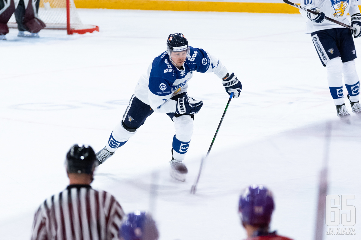 Neljä kautta KHL:ssä kiekkoillut Ville Pokka siirtyy ensimmäistä kertaa urallaan SHL:ään.