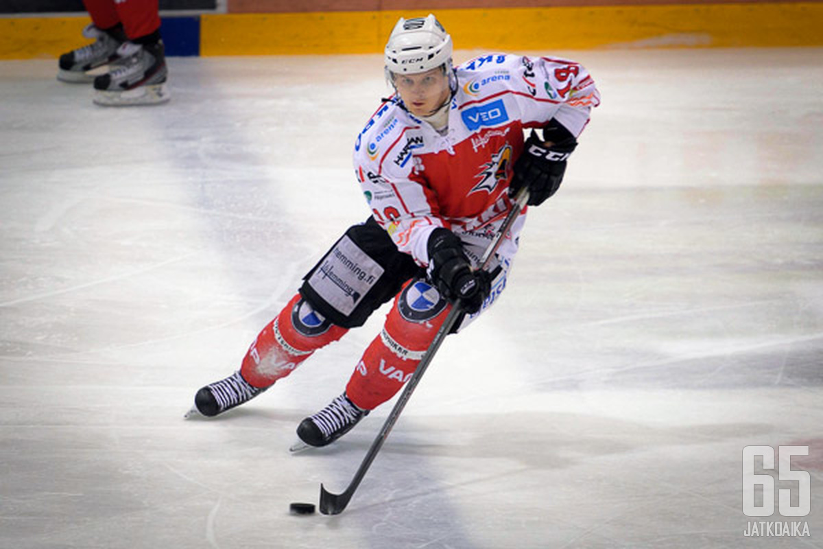 Myös Vaasan Sportia edustanut Markus Piispanen kiekkoilee Oulussa kahden viikon ajan.