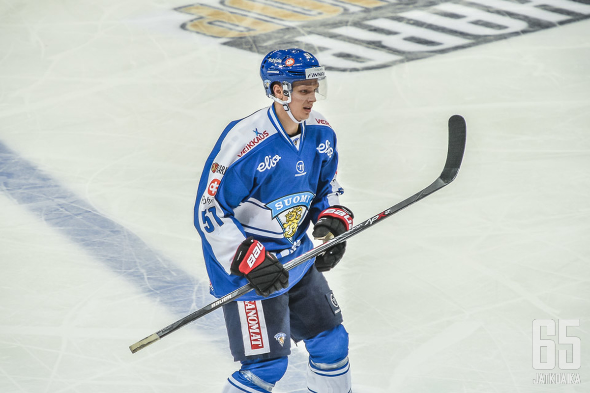 Näkyvä sai toissa kaudella kokemusta myös Suomen A-maajoukkueessa.