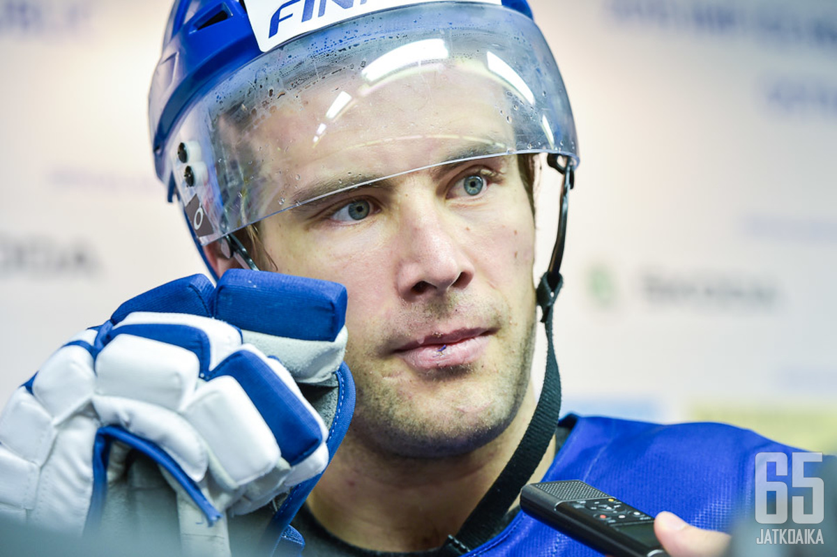 Tuomo Ruutu sanoi Leijonien aamujään jälkeen odottavansa illan peliä malttamattomana.