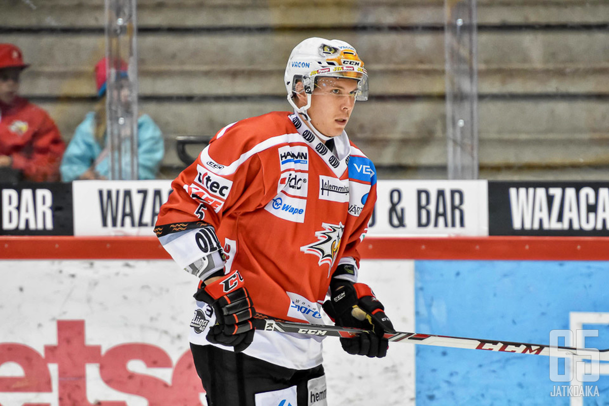 Heikkinen jäi viime kaudella vaille peliaikaa Vaasassa.
