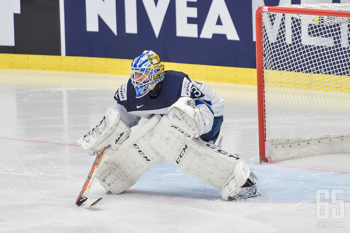 Juuse Saros aloittaa odotetusti kautensa Milwaukee Admiralsin riveissä. 